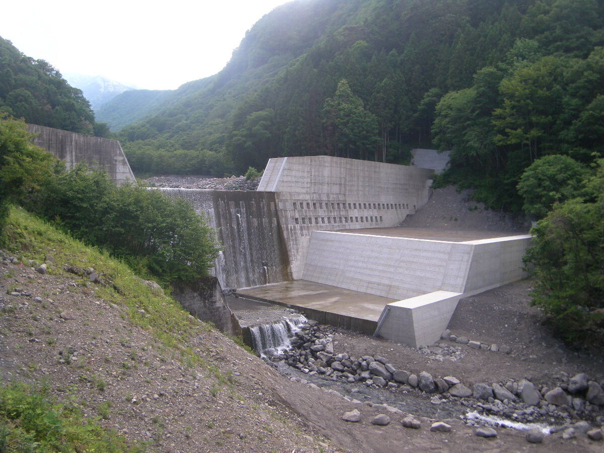 建設産業担い手確保･育成貢献工事表　Ｒ４三沢第一砂防堰堤改築その２工事